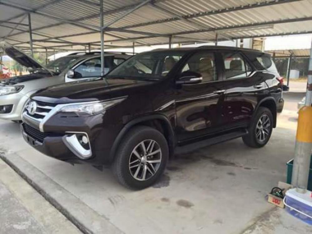 all new toyota fortuner spy shots #1