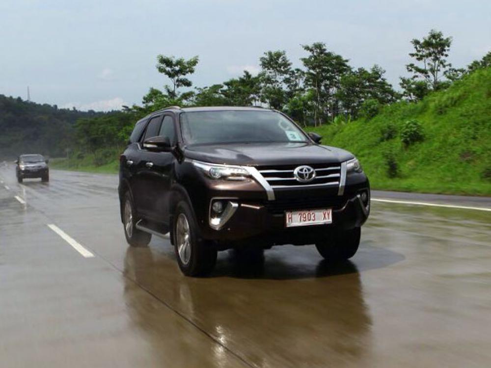 toyota auto2000 probolinggo ini alasan rem belakang toyota auto2000 probolinggo ini alasan rem belakang