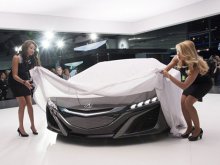 Bayaran Usher Pameran Mobil Bisa Mencapai Rp 12 Juta