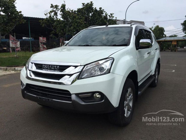 Isuzu Mu-X bekas 2015