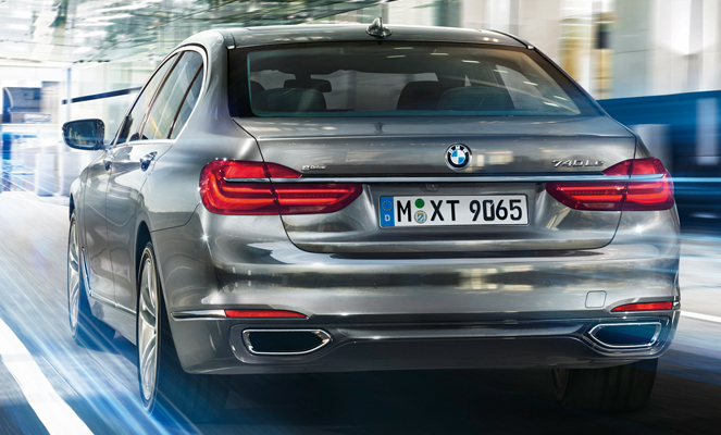 All New Bmw 7 Series Plug In Hybrid Debuts Meet The 740e Phev The 7 Series Plug In Hybrid Can Operate Full Electric Mode At Sds Up To 120km H And Has A Ev Range Of 40km Managing Your Preferred Driving