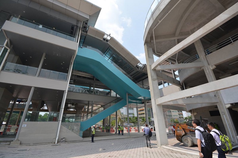 Lean And Green Malaysia's First Electric Bus On The BRTSunway Line