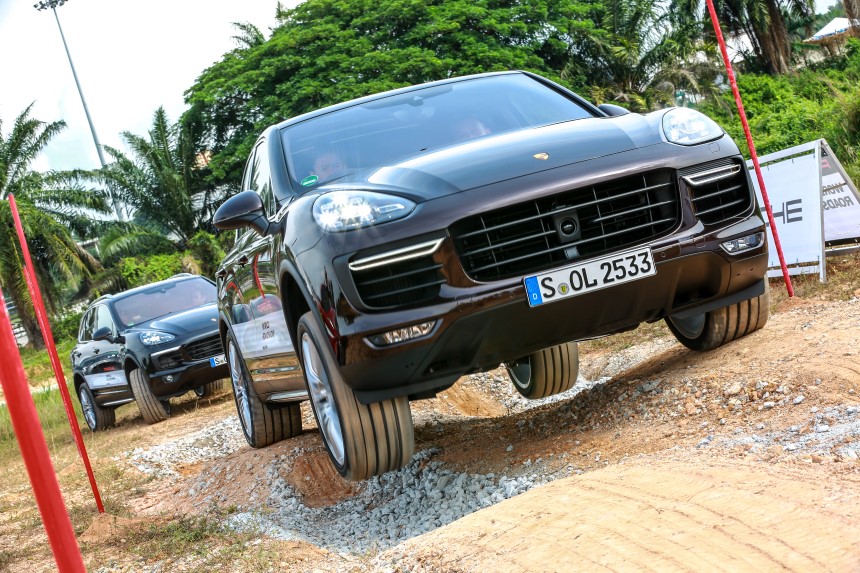 Can You Take A Porsche Cayenne OffRoad? Reviews Carlist.my