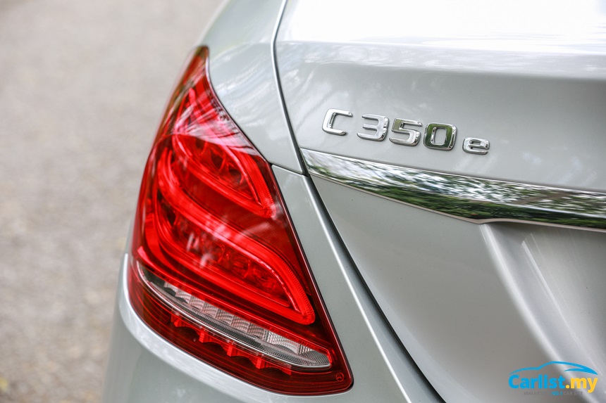 Driving The 2017 Mercedes Benz C350e Phev Real World Efficiency The C350e Phev Replaces C300 Model And Is Available In Three Trim Lines