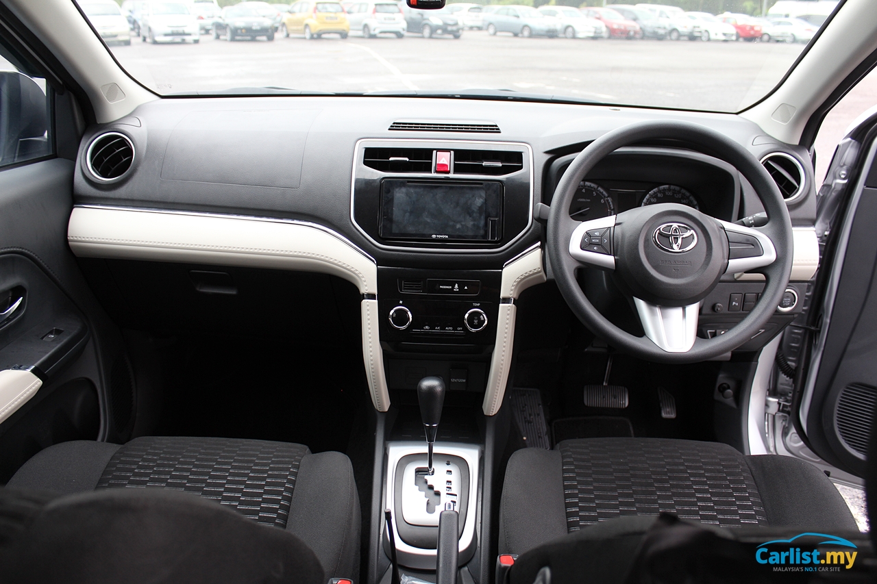 Perodua Aruz Inside - Rexus A