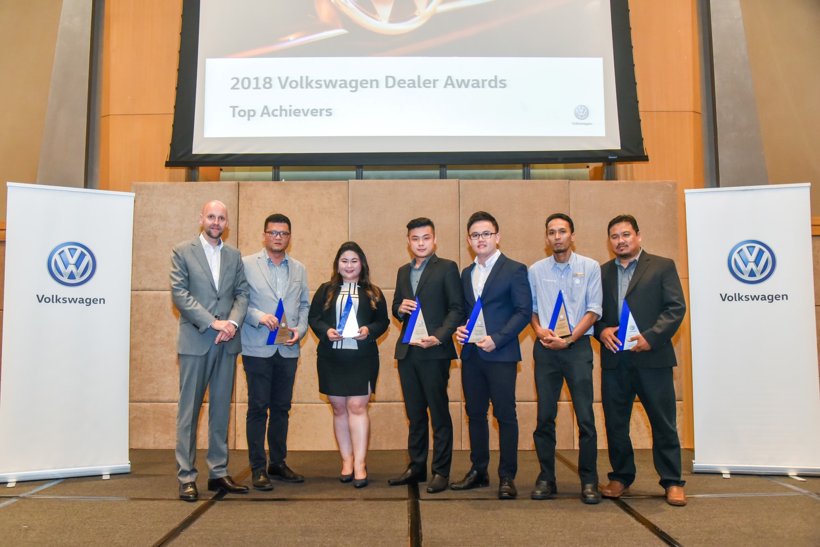 Volkswagen Honours Top Dealers And Staff Of 2018 Auto News Carlist.my
