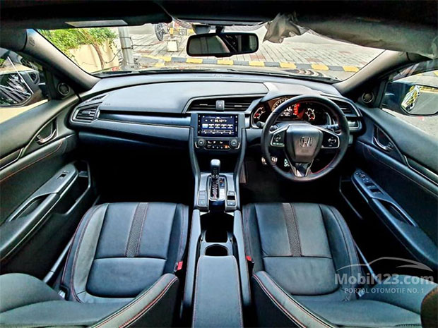 Honda Civic Hatchback Rs Bekas 2020 Umur Baru Sebulan Harga Drop Rp 55 Jutaan Panduan Pembeli Mobil123 Com
