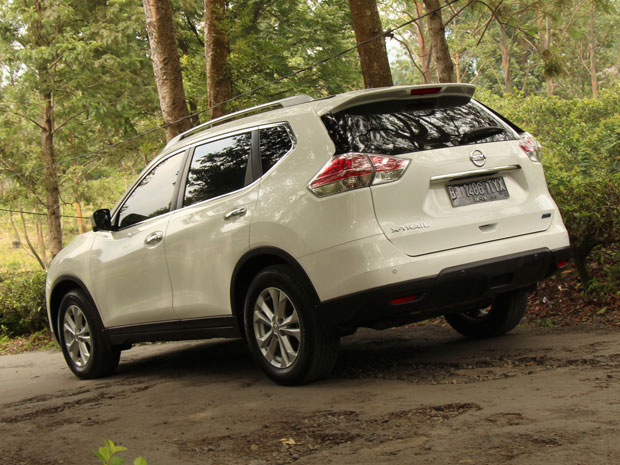 Merasakan Performa All-New X-Trail 2.0-Liter - Review 