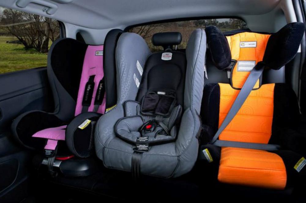 Mitsubishi Demonstrates How Child Seat Friendly Its Cars Are