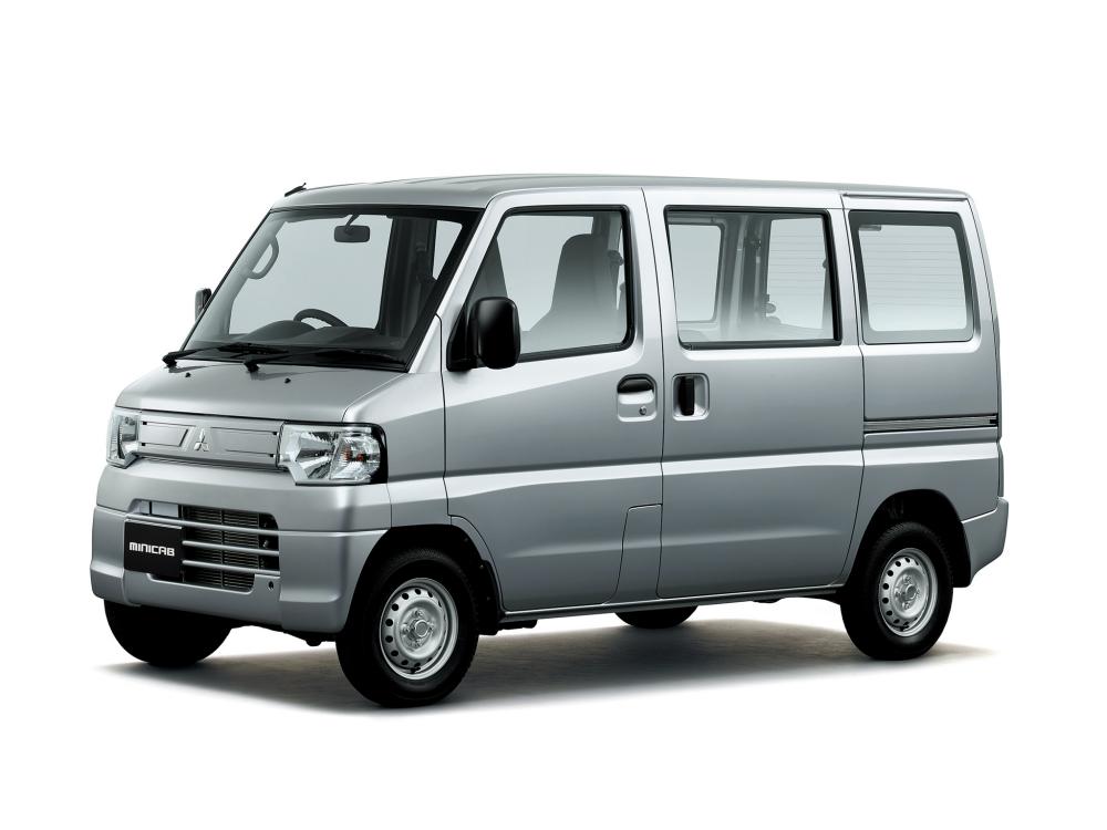 Mitsubishi Announces Brand-New Small MPV Model, Due 2017 ...