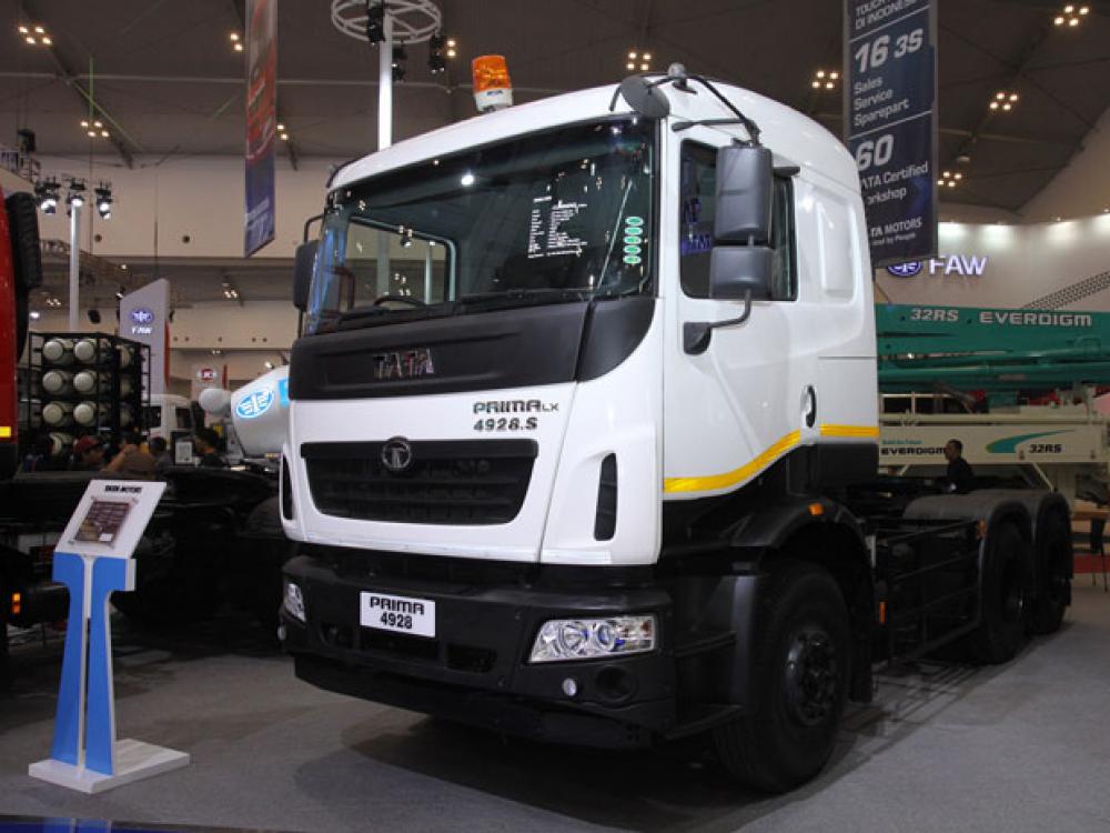Mau Supir Istirahat Nyaman Tuh Ada Tata Prima 4928 Mobil Baru Mobil123 Com