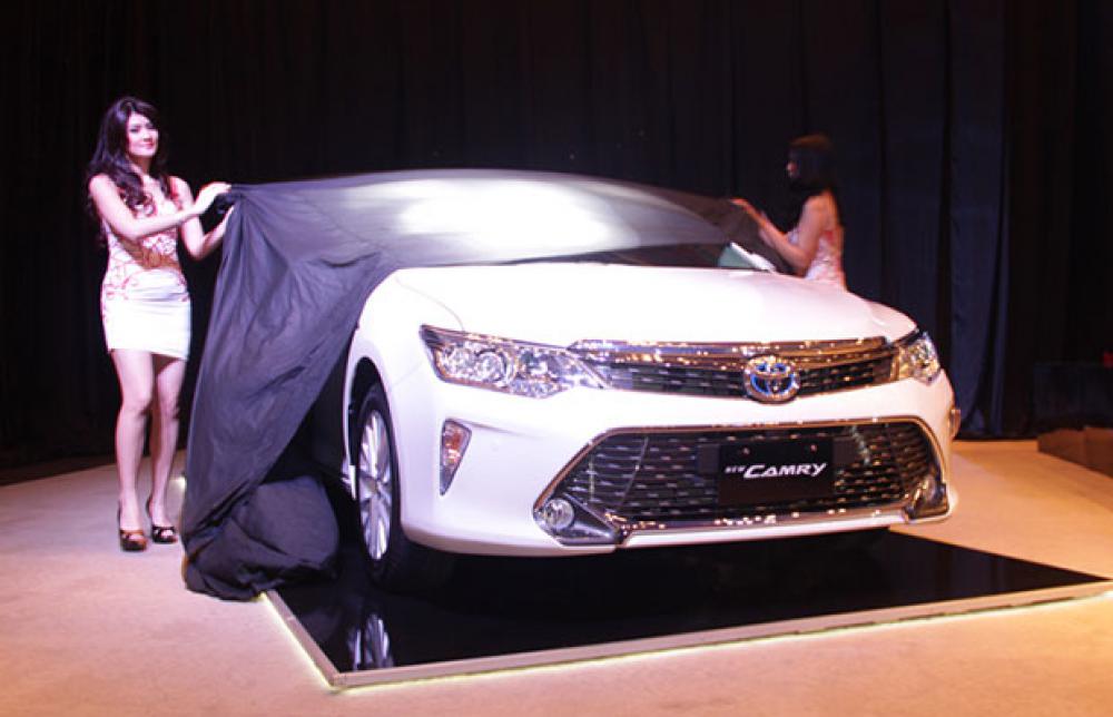 Kenapa Harga Toyota Camry Naik - Berita Otomotif 