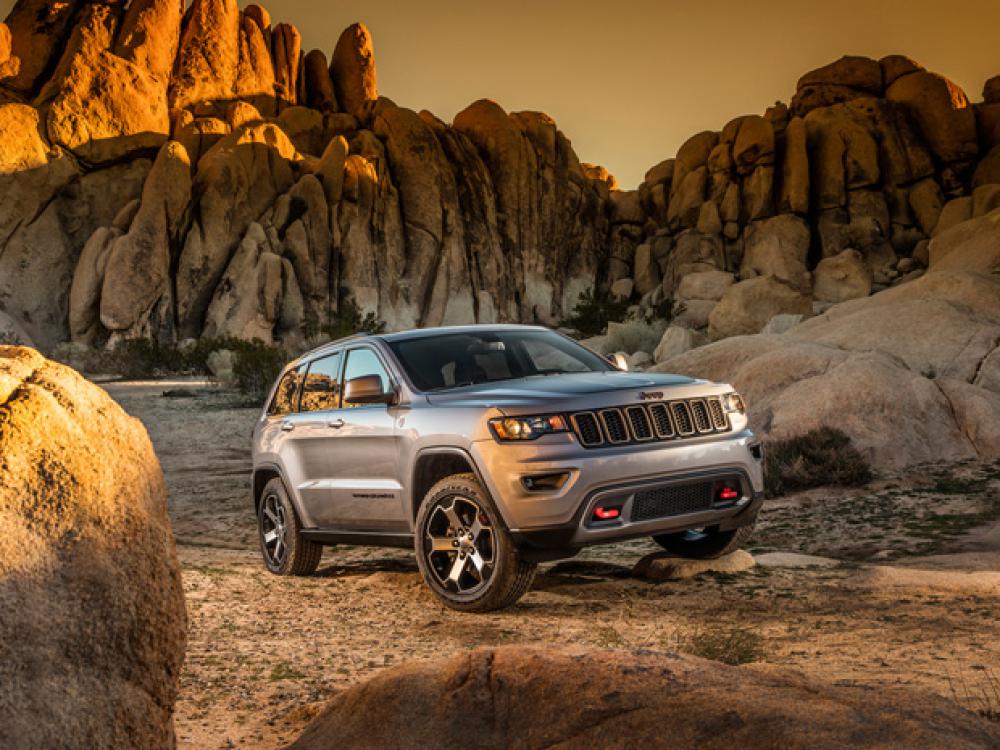 Jeep Summit 2017 >> Jeep Grand Cherokee Summit 2017 Dengan Fitur Keselamatan Jeep Summit 2017 >> Jeep Grand Cherokee Summit 2017 Dengan Fitur Keselamatan