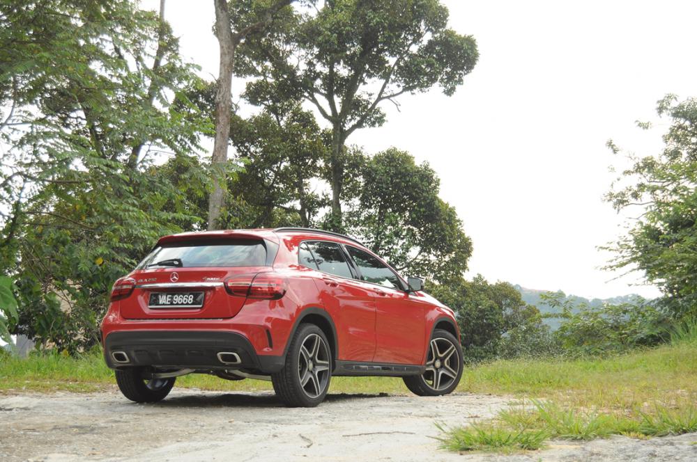 Review 2017 Mercedes Benz Gla 250 4matic The Practical Choice Review 2017 Mercedes Benz Gla 250 4matic The Practical Choice