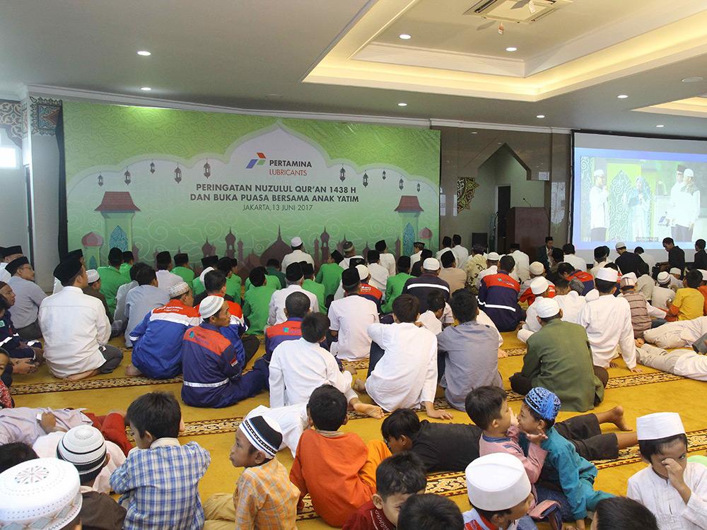 Pertamina Lubricants Berbuka Puasa dengan Ratusan Anak 