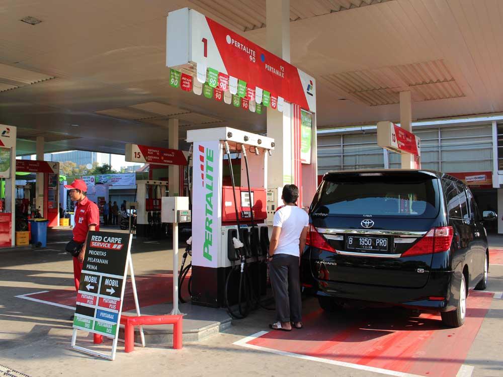 Beli Bensin Pertamina Bisa Dapat Mercedes-Benz C300 Cabriolet - Berita