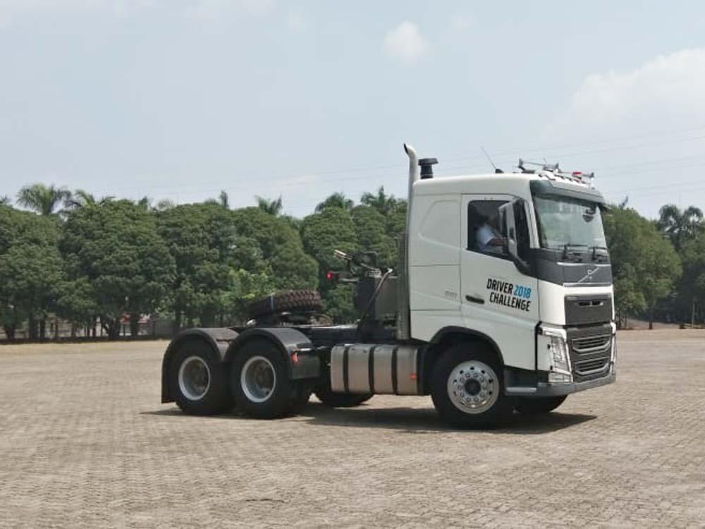 2018 Volvo Truck >> Volvo Trucks Bisa Minum Solar Biasa Tapi Ada Syaratnya 2018 Volvo Truck >> Volvo Trucks Bisa Minum Solar Biasa Tapi Ada Syaratnya