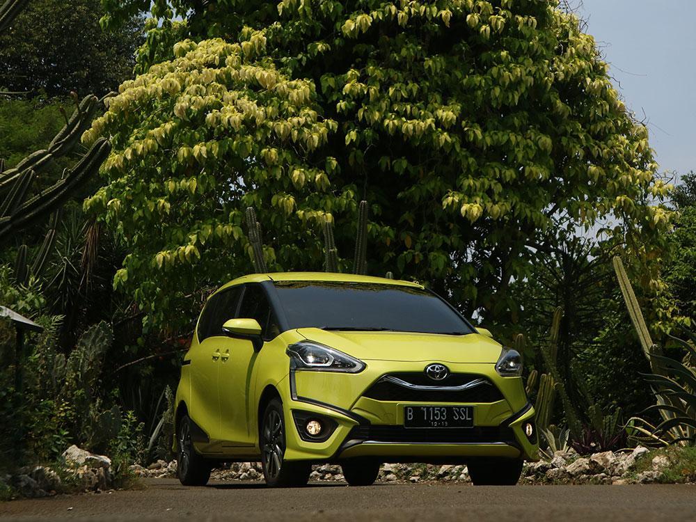 Sisa Stok Tahun Lalu Toyota Sienta Didiskon Rp 50 Juta Mobil Baru Mobil123 Com