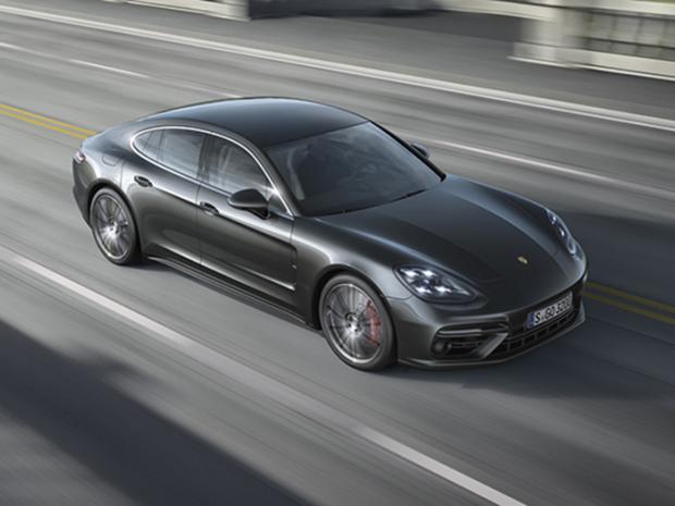 เปิดตัวอย่างเป็นทางการ Porsche Panamera โฉมใหม่ ขุมพลังเทอร์โบคู่