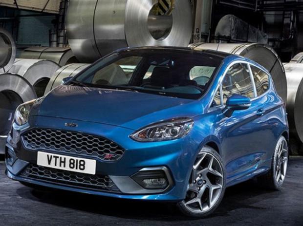 เปิดตัวน้องเล็กสุดจี๊ด FORD FIESTA ST กับเครื่องยนต์ 3 สูบ 1.5 ลิตร ที่มาพร้อมแรงม้าถึง 197 แรงม้า