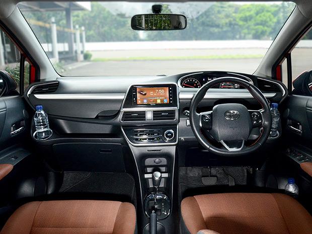 Toyota Sienta Kaya Fitur Keselamatan  Mobil123.com 