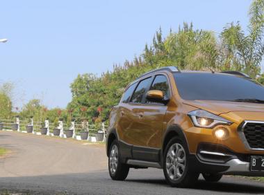 Test Drive Datsun CROSS, Siap Libas Ragam Kondisi Jalan