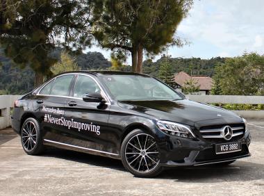 Review: New Mercedes-Benz C200 – Cruising With Higher Refinement