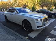 Wow.. Ronaldo Beli Rolls-Royce Ghost