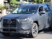 พลิกโฉมไปเยอะ !! Next-Gen Toyota RAV4 จะมาพร้อมเส้นสายตัวถัง และเหลี่ยมสันที่ชัดเจนมากยิ่งขึ้น