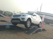 Jaguar Land Rover Pamer Kebolehan di Depan Konsumen