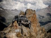 Mobil-mobil Jaguar Land Rover Dipajang di Museum James Bond