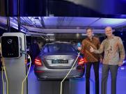 Mercedes-Benz Bangun Stasiun Pengisian Daya Mobil Listik di Mal Mewah Jakarta