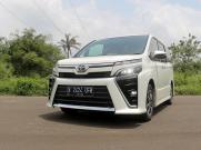 Toyota Voxy, Pesona Si Baby Alphard