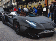 Wanita Kaya Ini Taburi Lamborghini Aventador SV dengan Jutaan Berlian