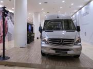 Van Mercedes-Benz Sprinter Hadir di Senayan City