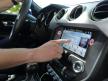 AAA Temukan Android Auto dan Apple CarPlay Lebih Aman untuk Pengemudi
